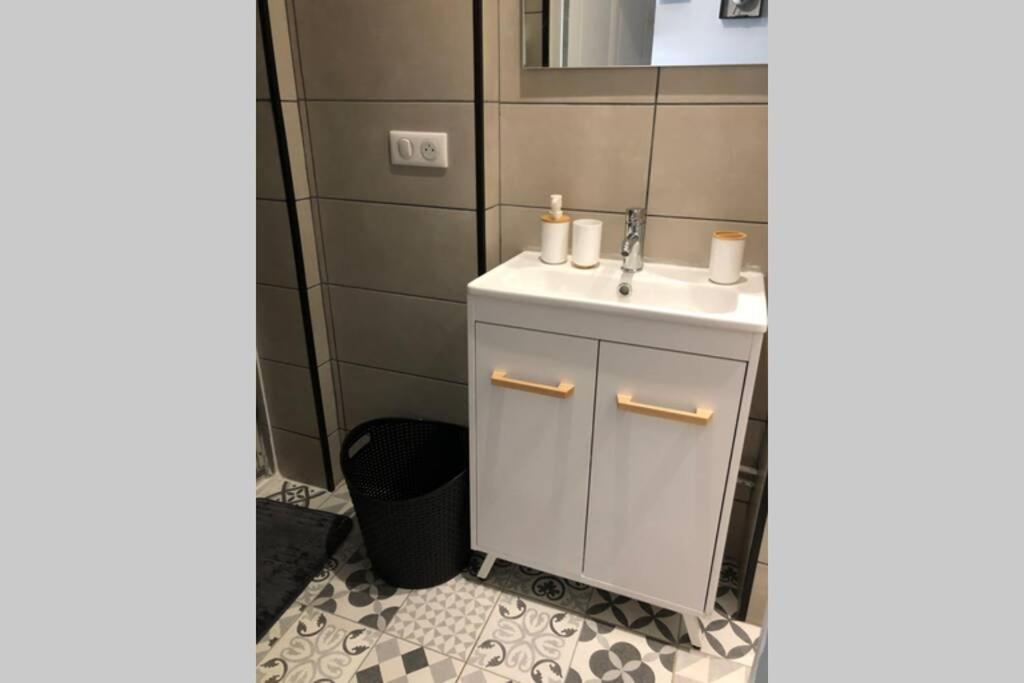 Appartement Centre Ville Шатору Экстерьер фото